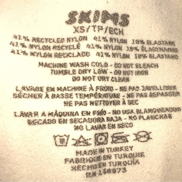 SKIMS Seamless Sculpt MID THIGH BODYSUIT | Color- Sand | NEW/NWT!!🤎🤎 - Picture 10 of 10